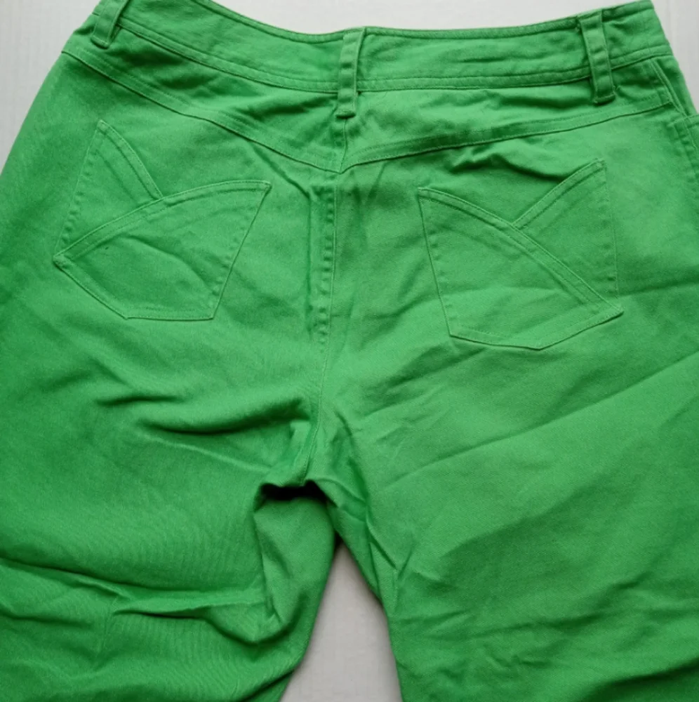 eBYECI Capris - Picture 9 of 9
